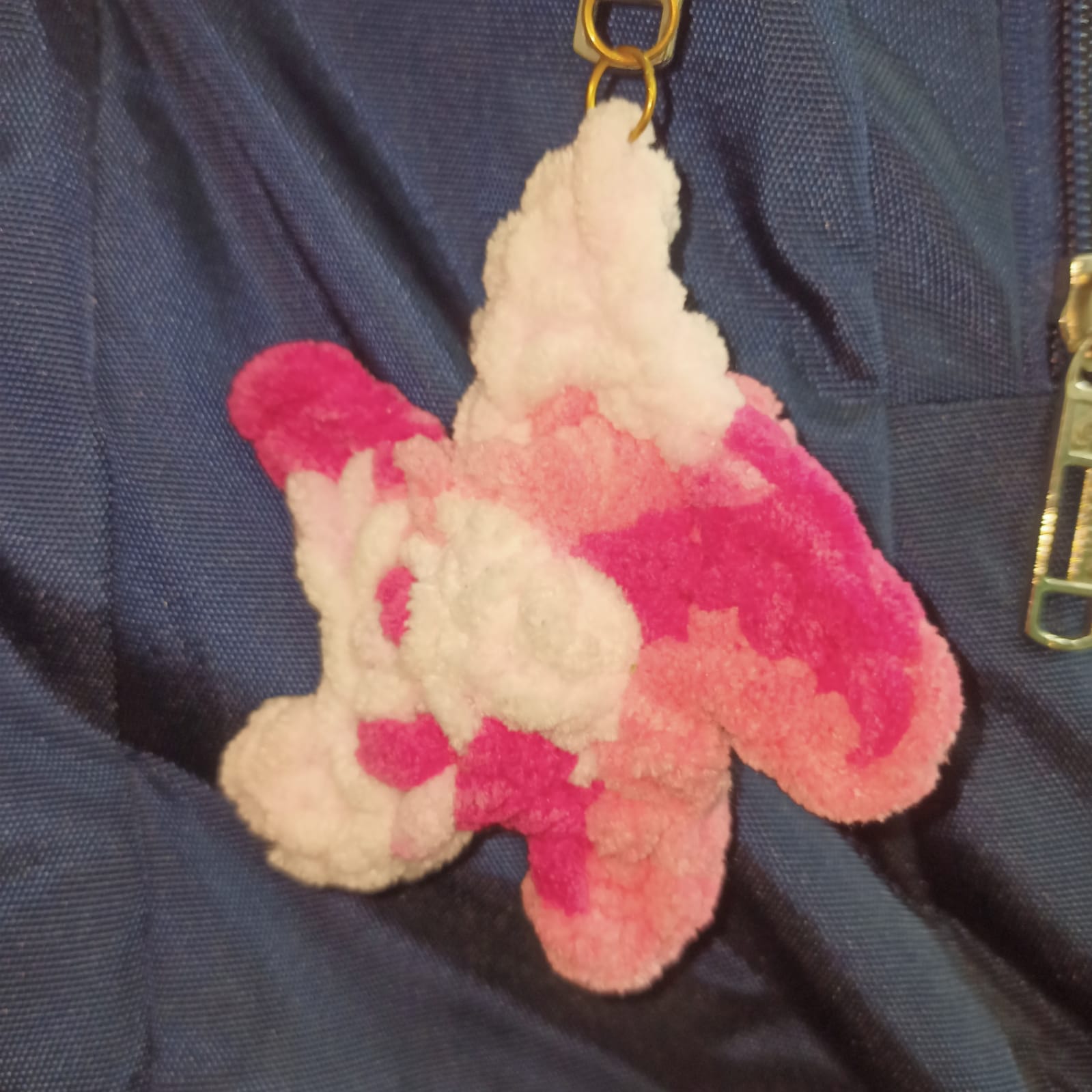 Pink and white twirling starfish